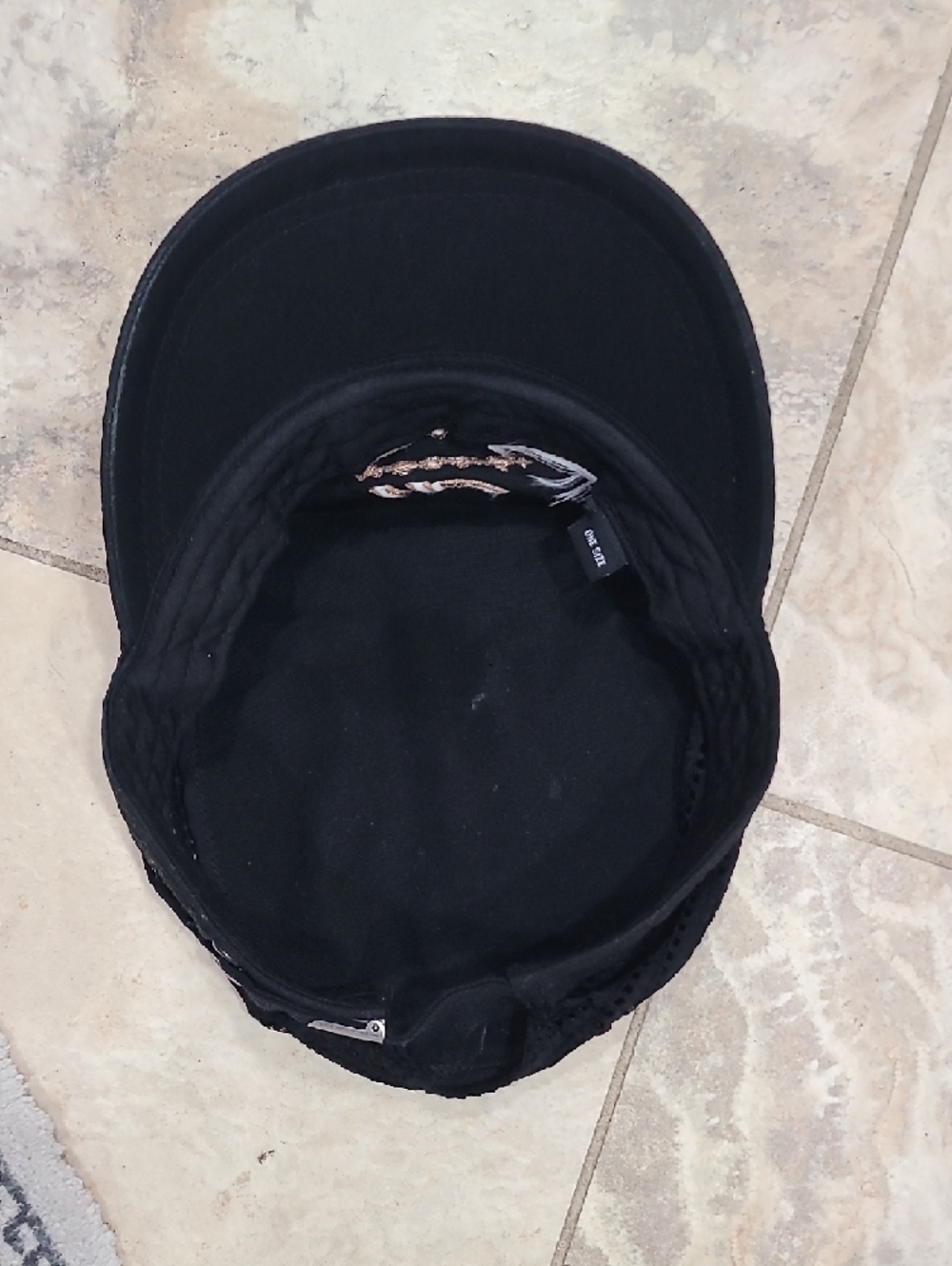 Harley-Davidson Black Cap with Gold '115' and Silver Wing Embroidery - Picture 6 of 7